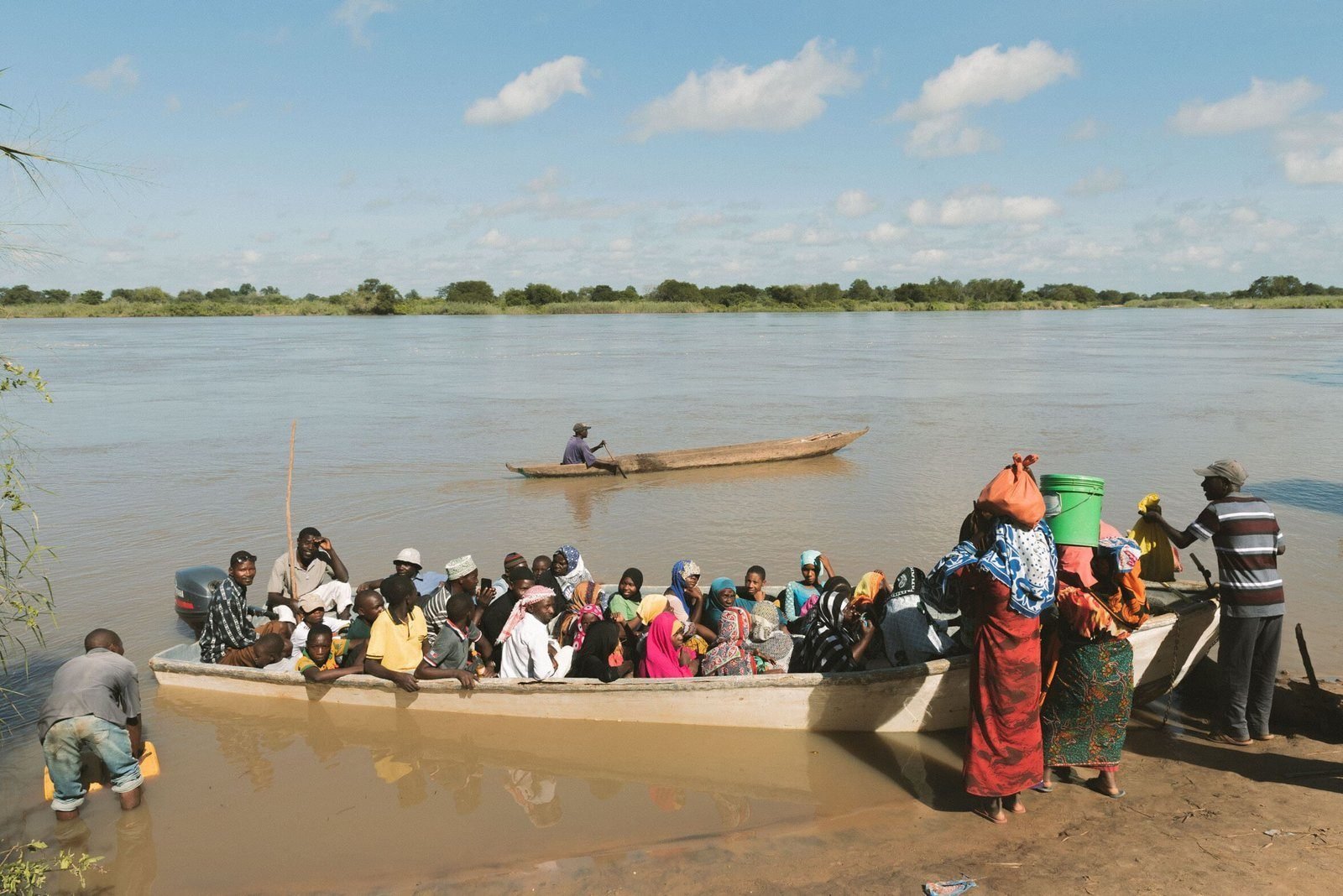 Bushman Walking, Village Tour and Boat Safari