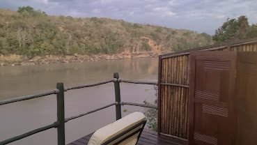 Serena Mivumo River Lodge