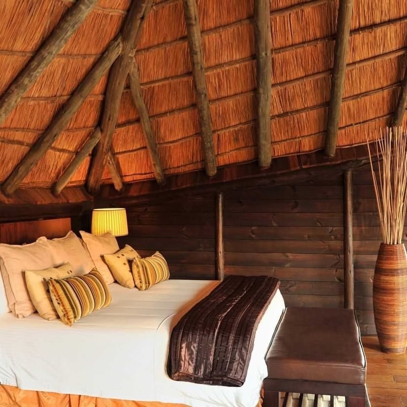Serena Mivumo River Lodge